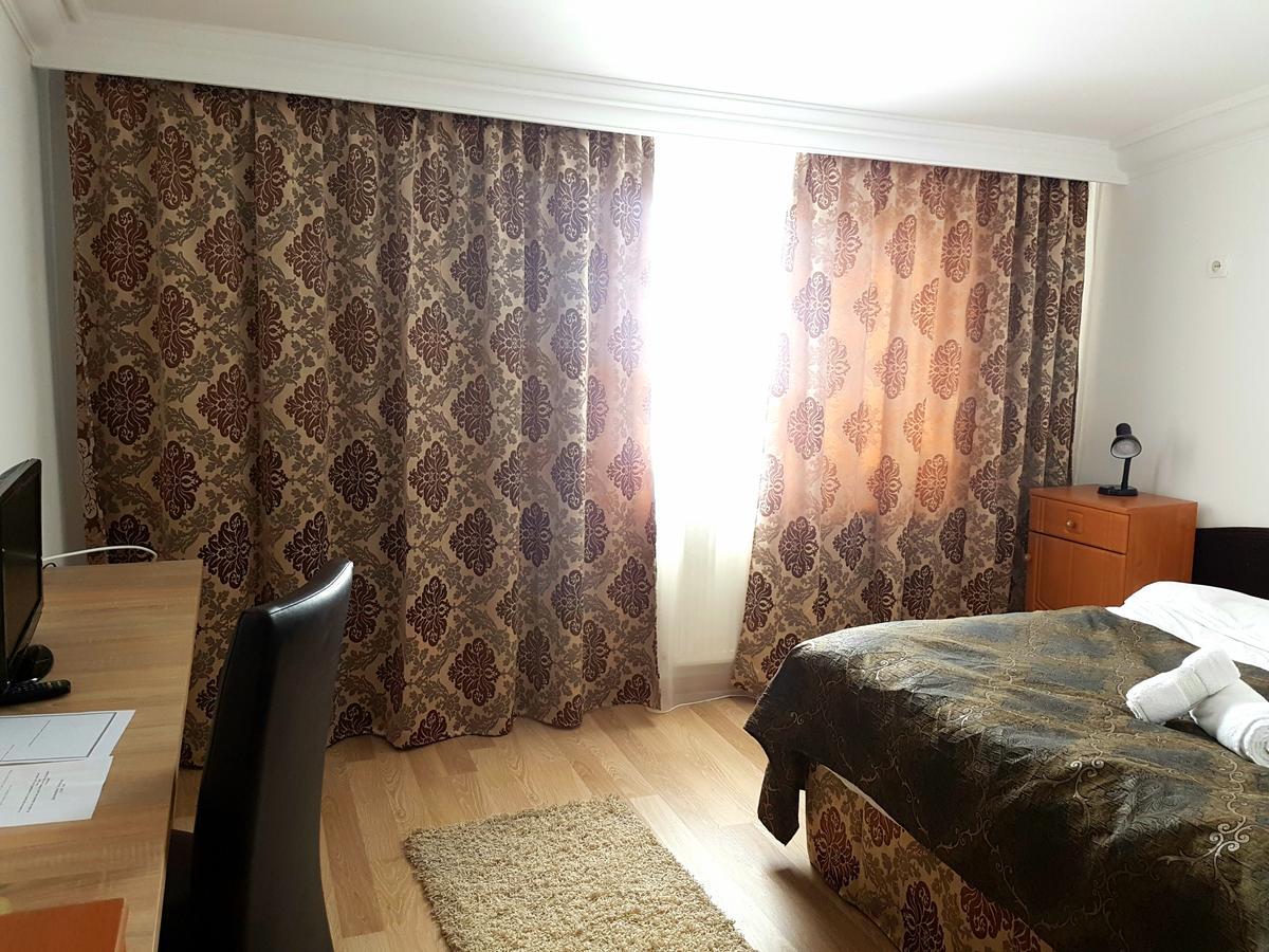 Hostel Tara Alba Iulia Dış mekan fotoğraf